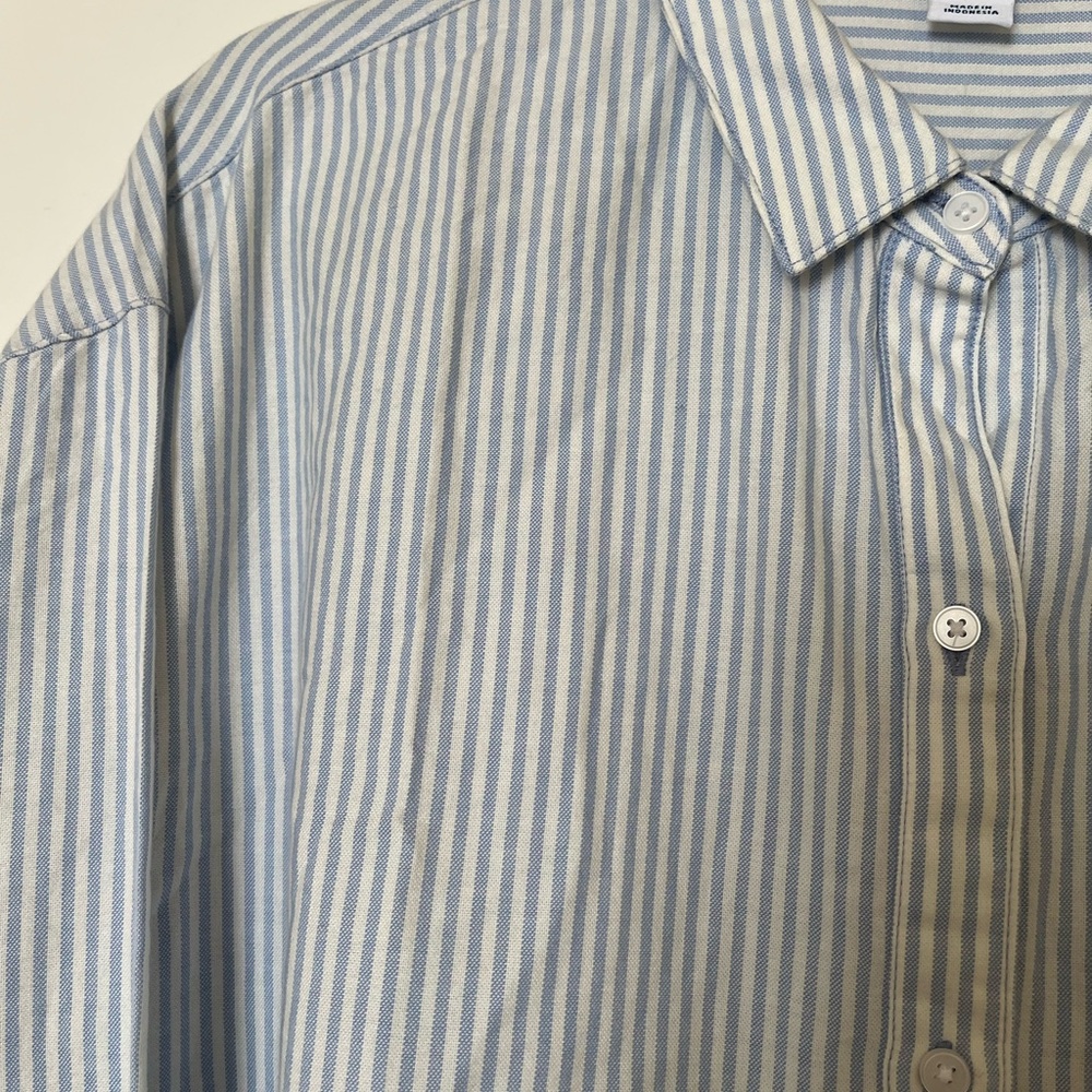 Old Navy Boyfriend Resort Poplin Button Down Shirt Stripe Blue Cotton Women's M - Picture 9 of 9